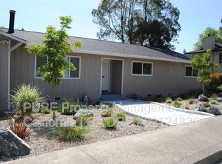 921 Saint Francis Way, Ukiah, CA 95482
