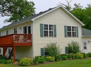 10343 404th Ave, Genoa City, WI 53128