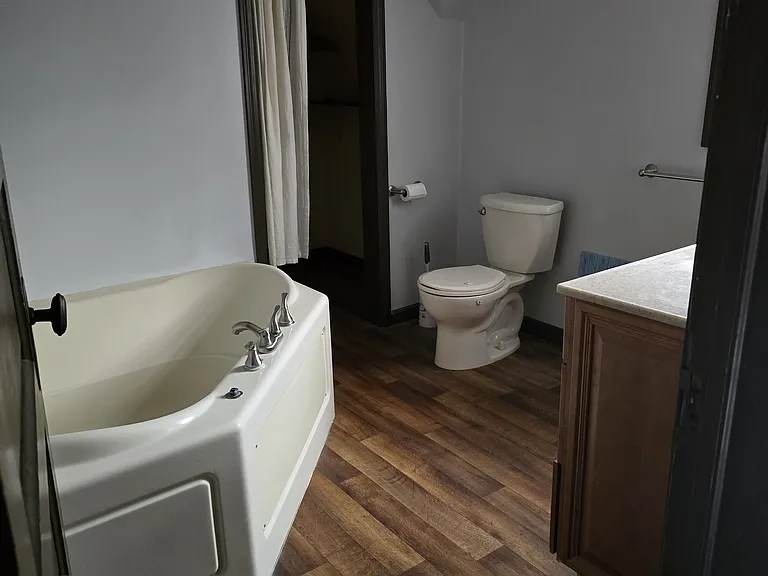 31 Eldredge St — Photo 18
