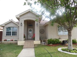 2102 Suncrest Dr, Eagle Pass, TX 78852