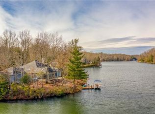 36 Amayi Ct, Brevard, NC 28712