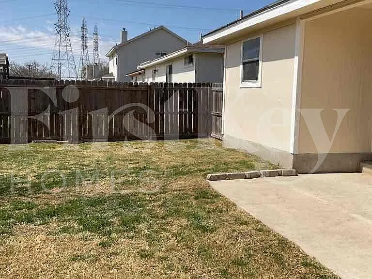 8422 Cherisse Dr — Photo 13