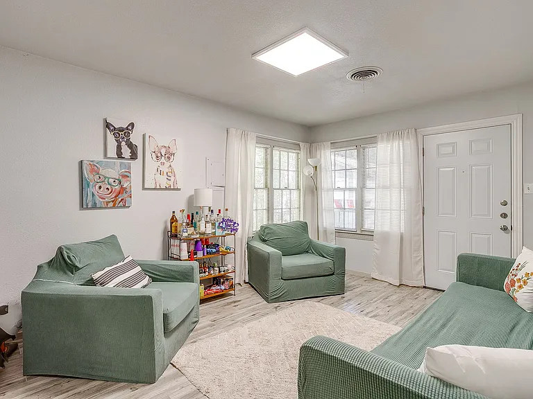 3563 Winston Rd — Photo 6