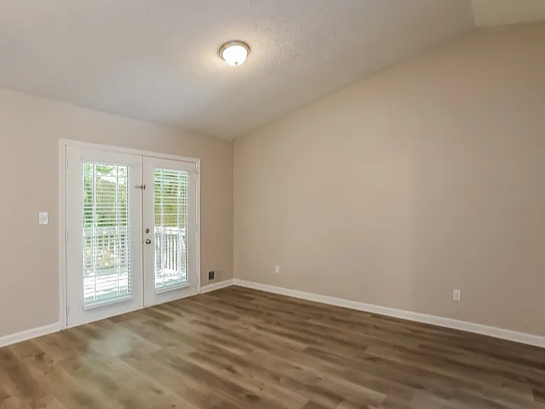 392 Doeskin Ln SE — Photo 7