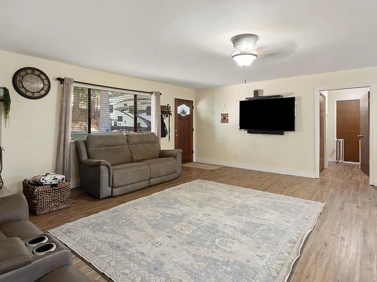 2752 Douglas Fir Dr — Photo 13