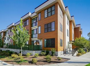 Gateway Condominiums, Newton, MA 02458