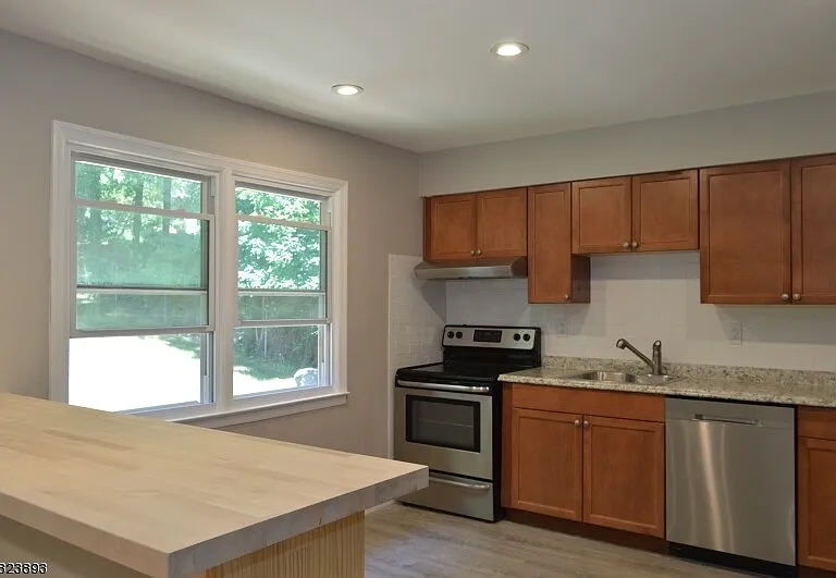 89A Forsythia Ln #1 — Photo 3