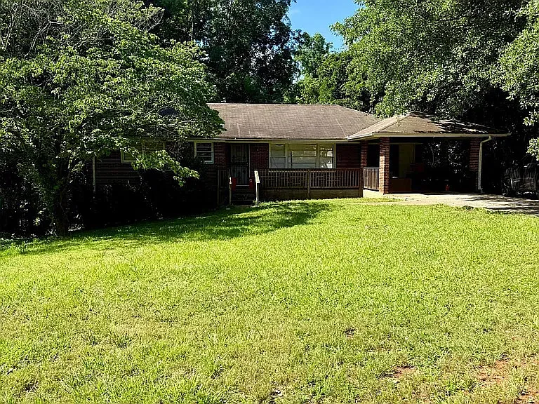 4 bed, 1308 sqft, $1,995 — Photo 1