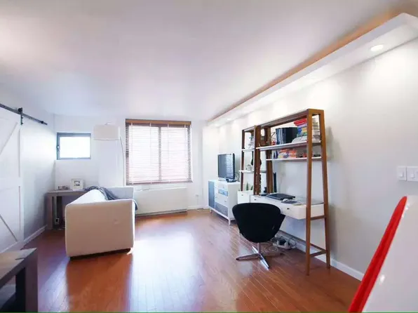 2 South End Avenue image 1 of 12