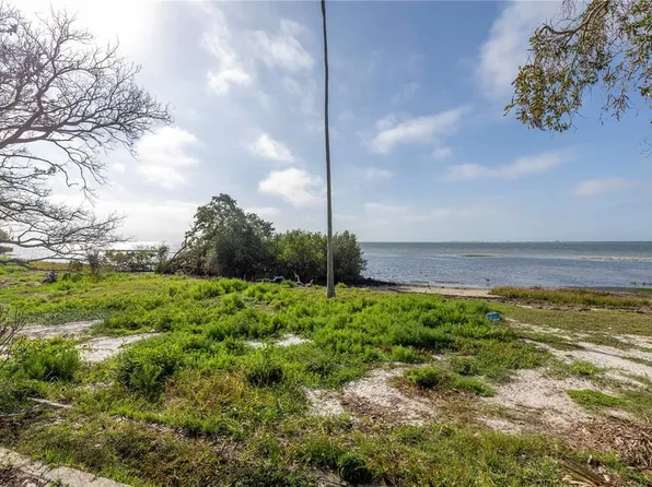 2028 Blossom Way S, Saint Petersburg, FL 33712