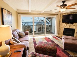 117 Waters Edge Ct #2A, Four Seasons, MO 65049