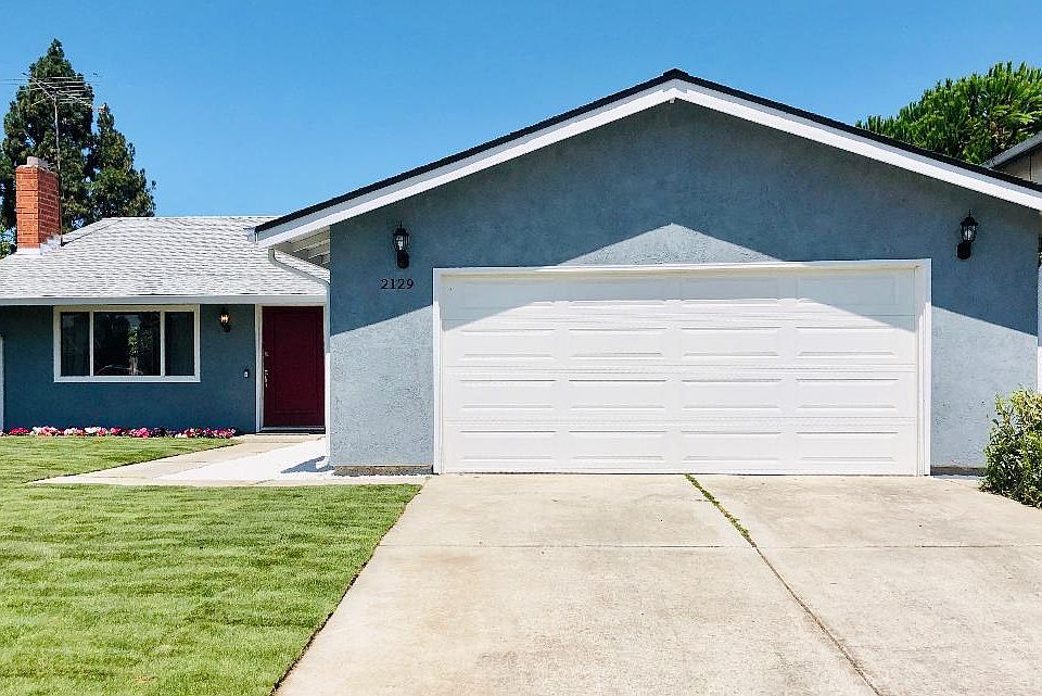 1st image of 2129 Avenida De Las Flores