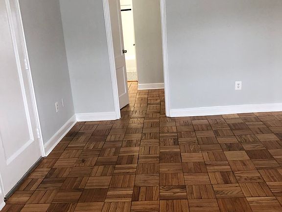 3rd image of 1720-1726 N Quinn St #302