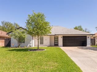 1306 Chesapeake Ct, College Station, TX 77845