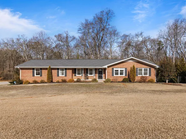 1153 Lakeview Dr, Greenville, SC 29611