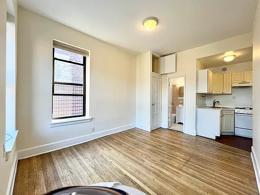 Rented by Compass | media 3