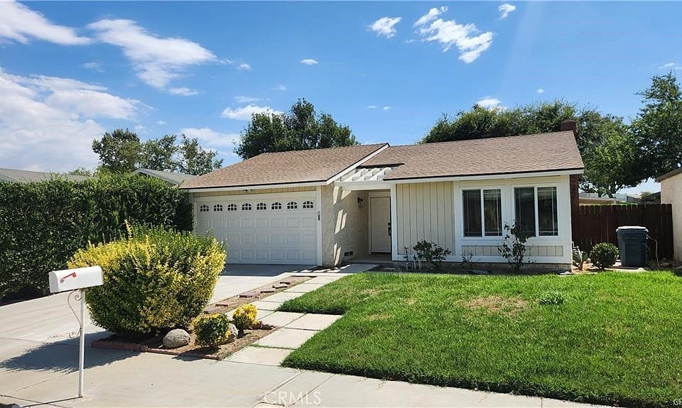 1st image of 10160 Medallion Pl