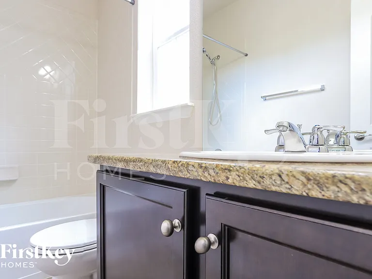 1318 S Duquesne Ct — Photo 16