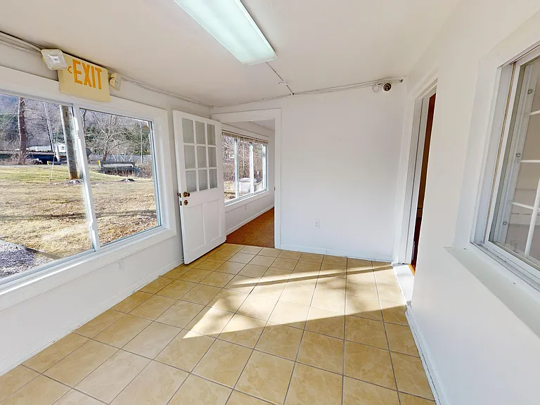 5223 John Marshall Hwy — Photo 24
