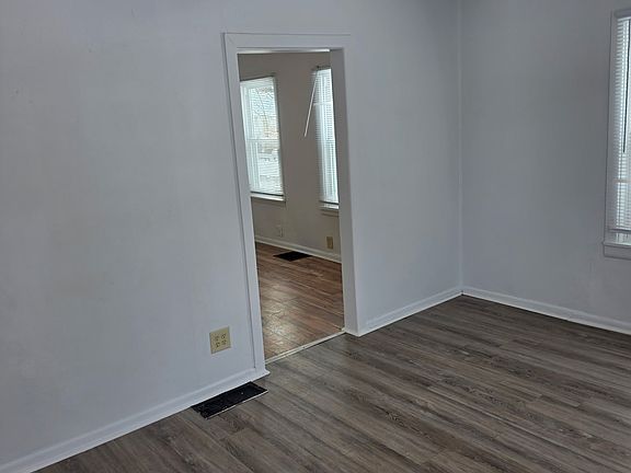 4th image of 825 Garfield Ave