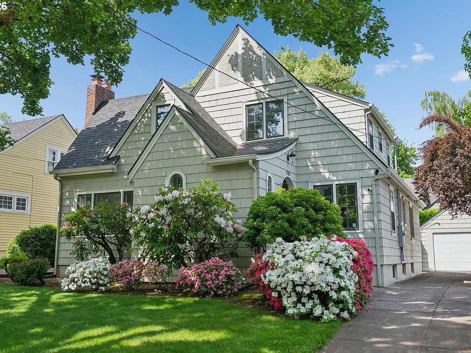 1st image of 7703 SE 32nd Ave
