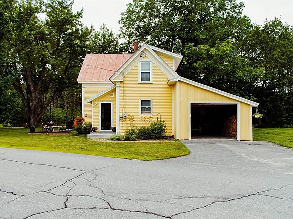 3rd image of 6 Cedar St