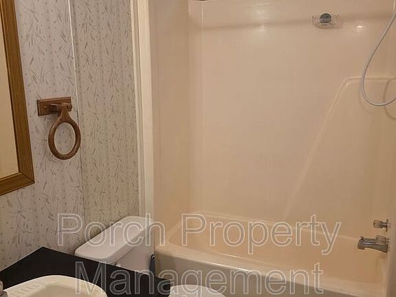 5th image of 7318 Hayward Ave #P30
