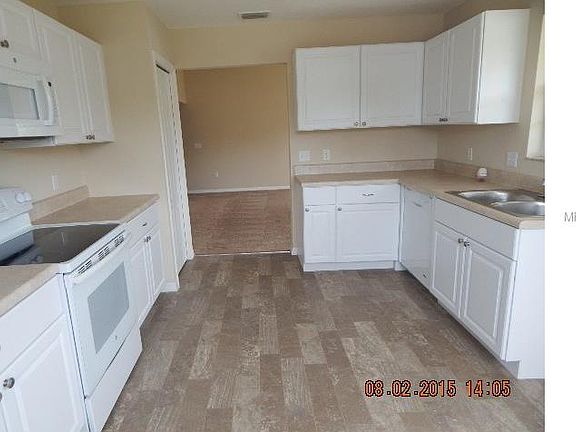 4th image of 319 Sawmill Creek Ct
