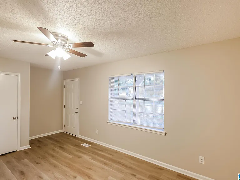 3033 Carleton Rd — Photo 4