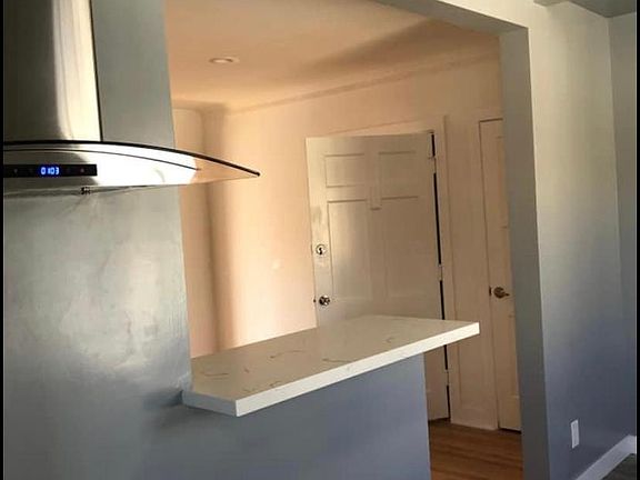5th image of 6124 S Hobart Blvd #6124