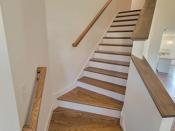 3rd image of 7708 Mossy Landing Ln