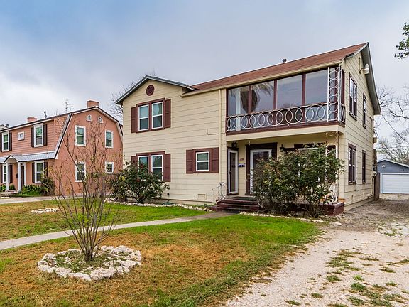 2nd image of 2218 W Mistletoe Ave #0