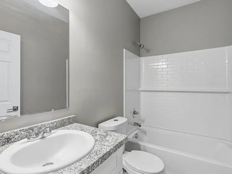 3241 S Capri Cir #1 — Photo 9