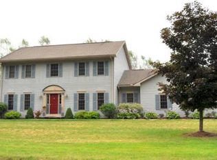 26 Pinegrove Blvd, Russell, PA 16345