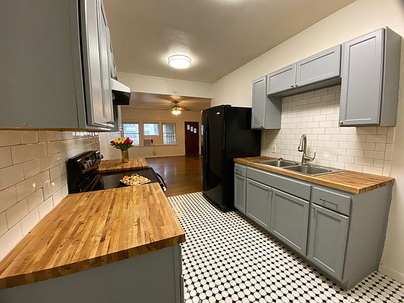 5th image of 326 E Rosewood Ave APT 4