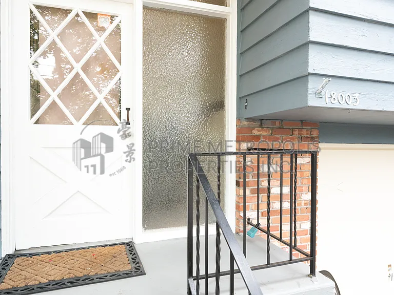 18003 Wayne Ave N — Photo 2