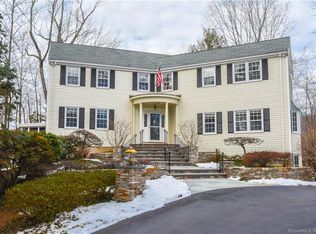 9 Penwood Rd, Bloomfield, CT 06002