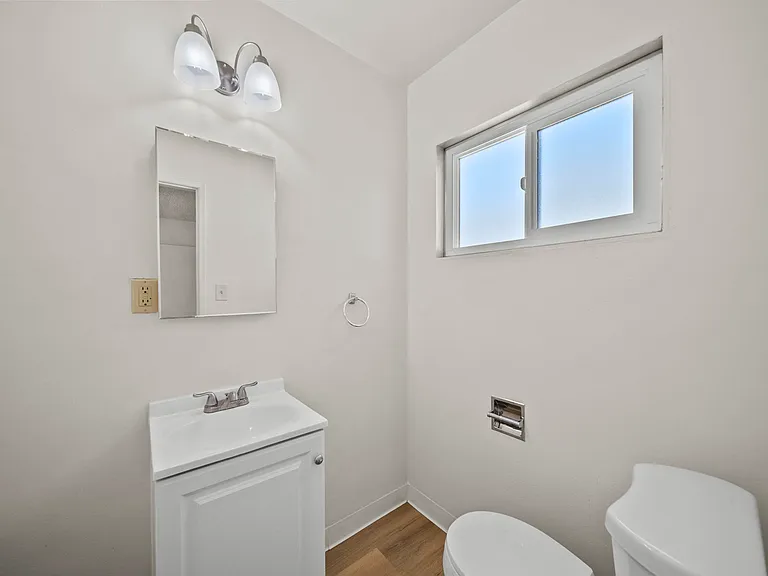 231 Justin Ave #3 — Photo 11