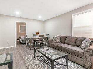 1030 Leslie St, Lansing, MI 48912