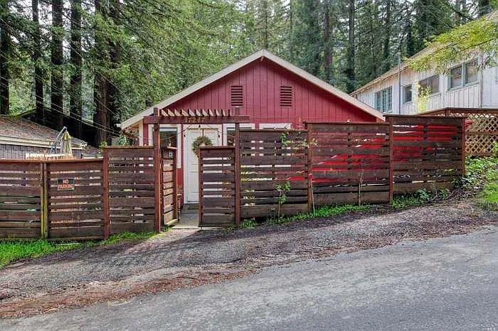 17247 Old Monte Rio Rd — Photo 3