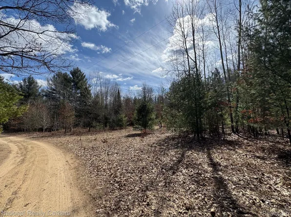 $99,000 — 4233 Hardacre Trl, Houghton Lake MI
