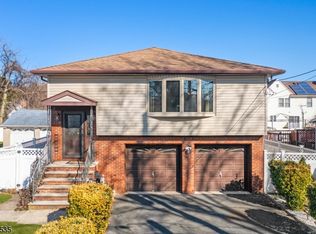 417 N 15th St, Kenilworth, NJ 07033