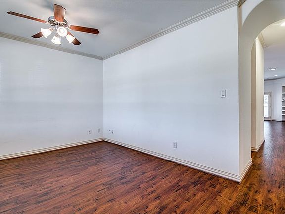 3rd image of 5504 Worley Dr