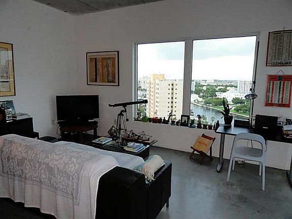 5th image of 10 SW South River Dr APT 1410
