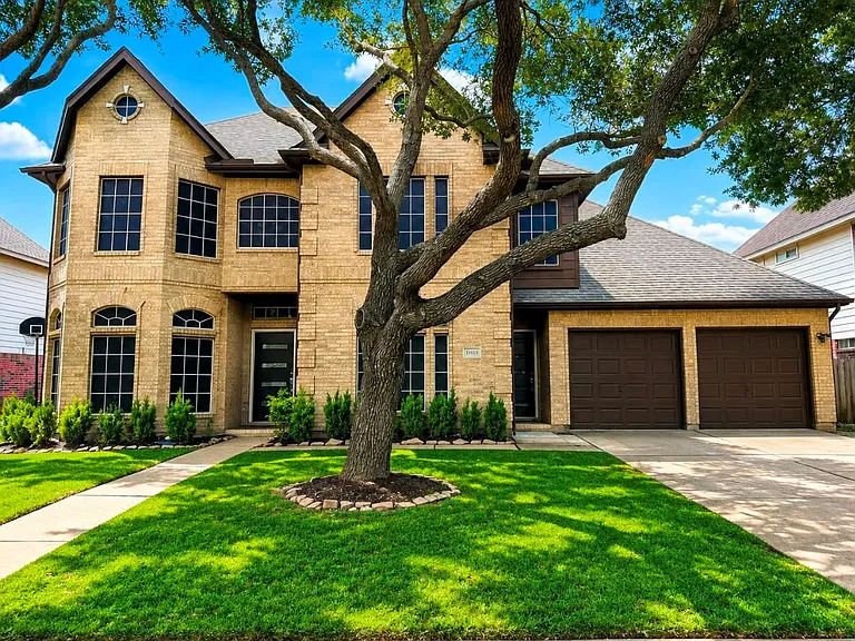 11915 Gardner Park Ln — Photo 1