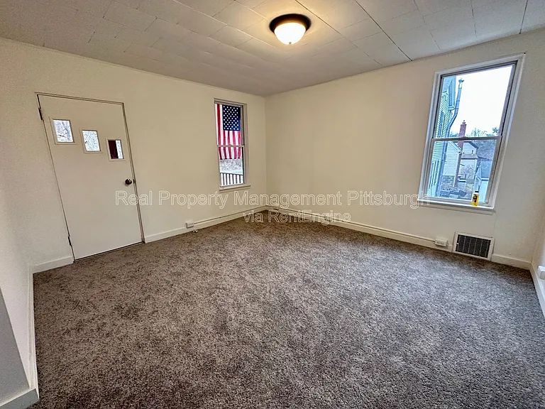 851 Timberland Ave #2 — Photo 8