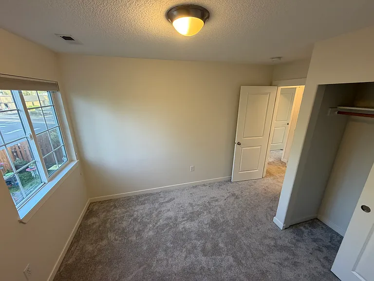 239 N Cedar St — Photo 13