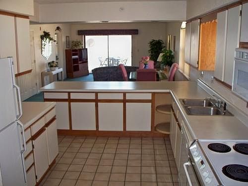 4th image of 350 S Wildwood Dr #24