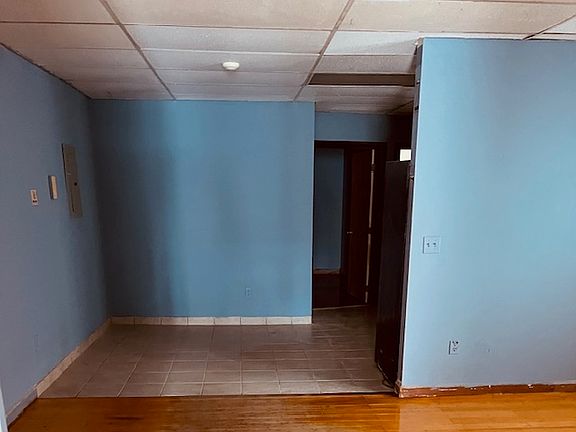 4th image of 149 3rd St APT 1