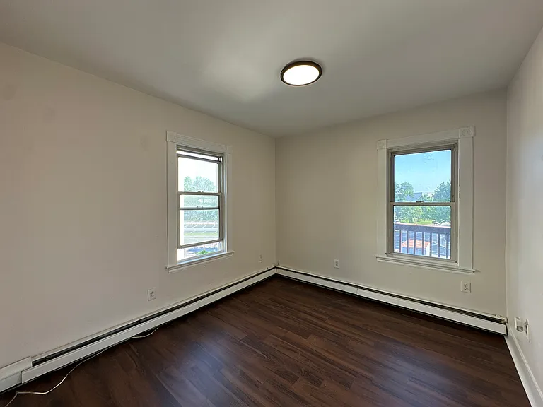39 Louis St #2 — Photo 8